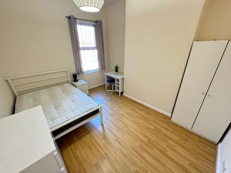 Egerton Road, Wavertree. - Photo 5