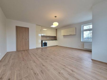 Pronájem bytu 1+kk 41 m2 - Fotografie 5