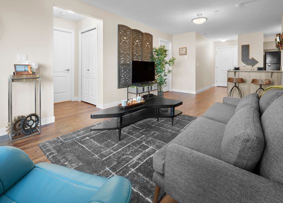 Fuse 2 bedroom 2 bath One Month Free Rent ! - Photo 1