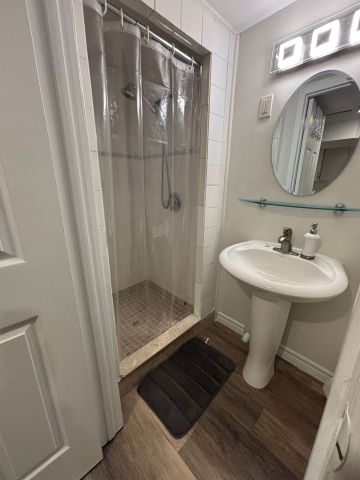 For Lease - 56 Bernick Drive Unit# Lower, Barrie, Ontario - Photo 2