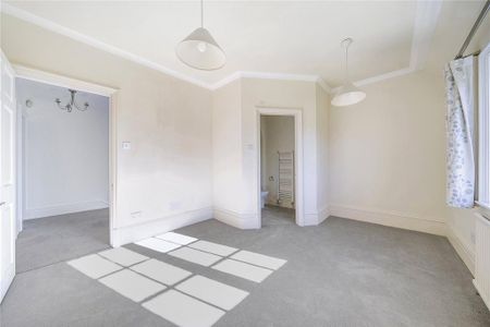 5 bedroom detached house to rent - Photo 3