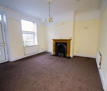 Booth Royd, Idle, BD10 - Photo 1