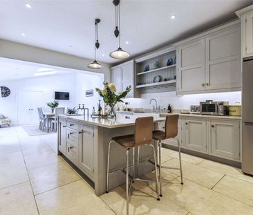 An elegant property in one of Chester's most prestigious addresses - Photo 6
