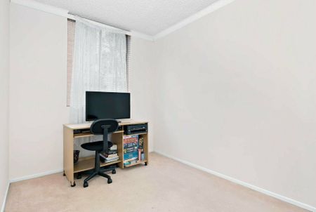 2/213 Derby Street, Penrith NSW - Photo 2