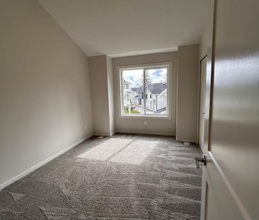 Fox & Aikins North Three Bedroom Townhouse - Photo 4