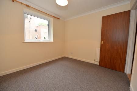 27 Westwood Road, Southampton, SO17 - Photo 3