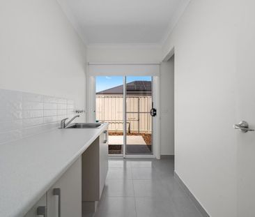 Room 2/17 Harkin Avenue, Wodonga - Photo 4