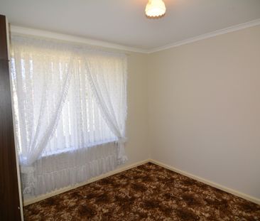 NEAT FAMILY HOME - Photo 4