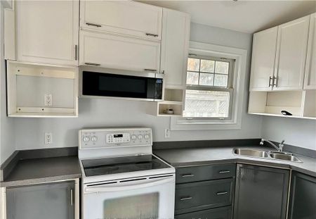 For Lease - 29 BELLHOLME Lane, Collingwood, Ontario - Photo 2