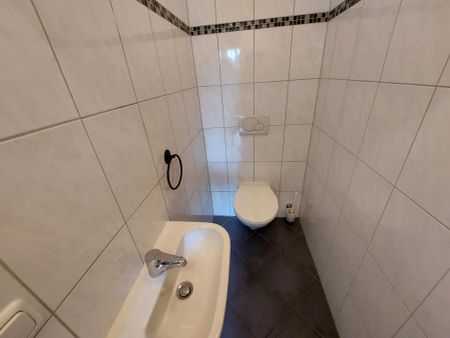 Wohlfühloase mit Weitblick – 3-Zimmer-Wohnung mit großem Balkon - Photo 3