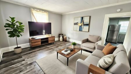 For Lease - 178 Adelaide Avenue Unit# 1, Oshawa, Ontario - Photo 4