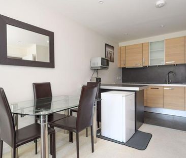 1 bedroom flat to rent - Photo 4