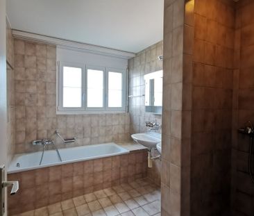Geräumige 4.5 Zimmer Wohnung mit Terrasse - Photo 1
