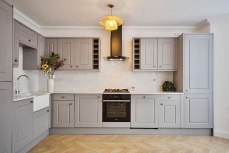 Beautiful 2 Bedroom Flat To Let In Enfield - Photo 4