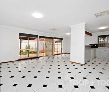 1 Steen Crescent, Pooraka, SA 5095 - Photo 2