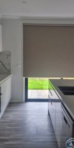 Beautiful Modern Home in Endeavour Hills - Photo 4