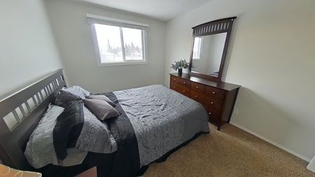 Unit 301, 3811 - 54 Avenue, Red Deer AB - Photo 3