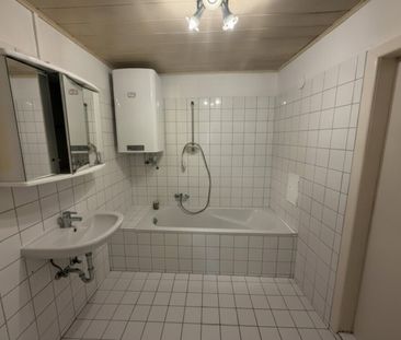 Ruhige 4-Zimmer Wohnung mit Terrasse - Photo 3