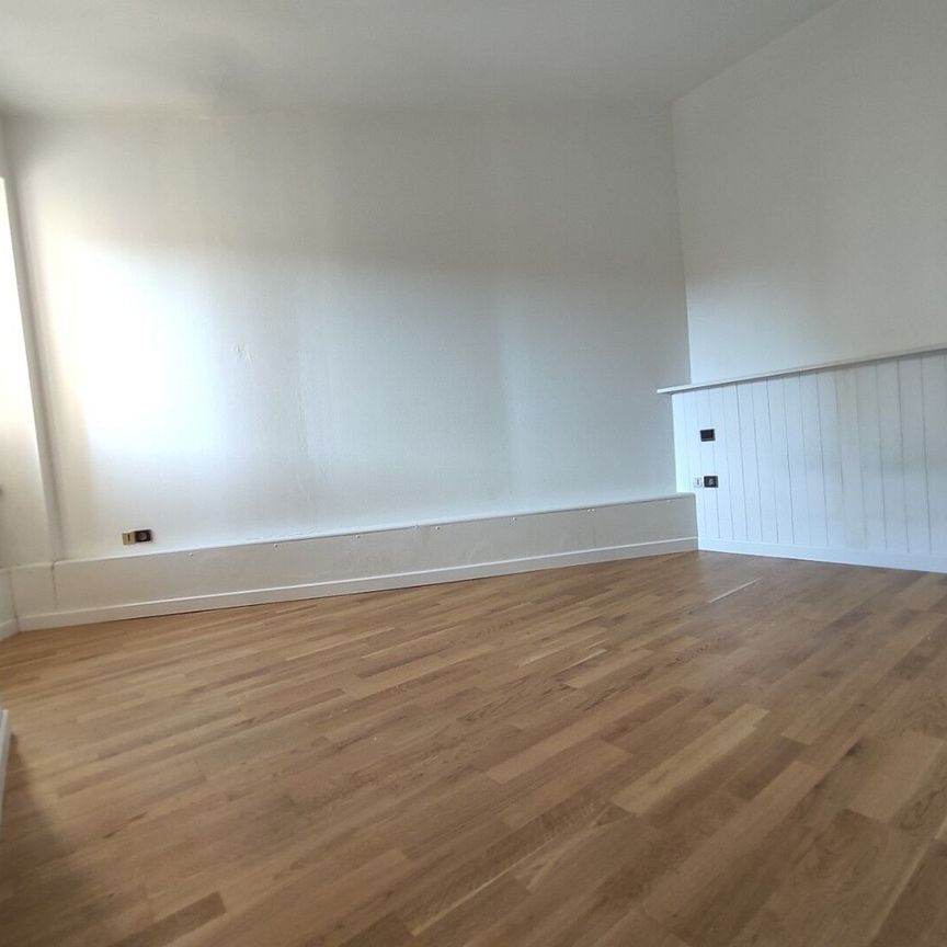 Appartement À Louer 3 Pièces , 75 M² - Photo 1