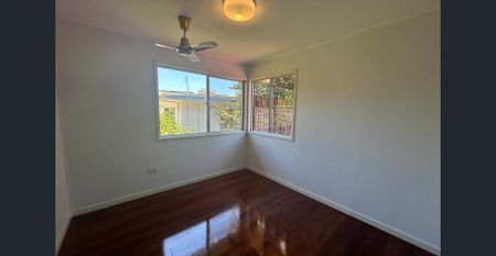 THIS NEAT AND TIDY HOME OFFERS 3 SPACIOUS BEDROOMS WITH OUTDOOR ENTERTAINMENT! - Photo 5