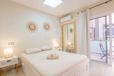 Palmas de Gran Canaria (Las), Canary Islands - Photo 2