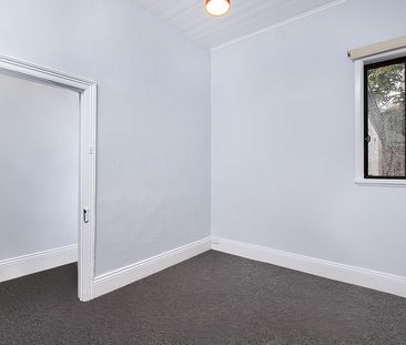 Perfectly Located Living & Walking Distance To The Famous Darling S... - Photo 2