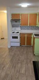 Newly Renovated-2Br1Ba Apartment Squamish Downtown - Photo 1