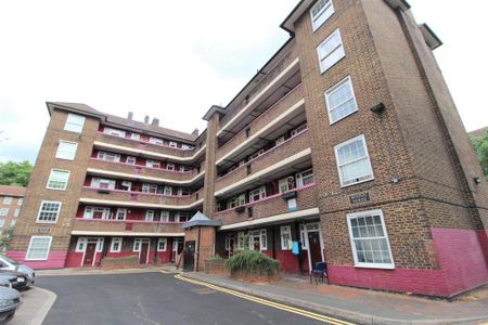 3 bedroom flat to rent - Photo 5