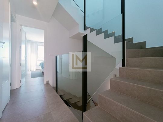 4 room luxury Semidetached House for rent in Puerto Banus, Marbella, Malaga, Andalusia - Photo 1