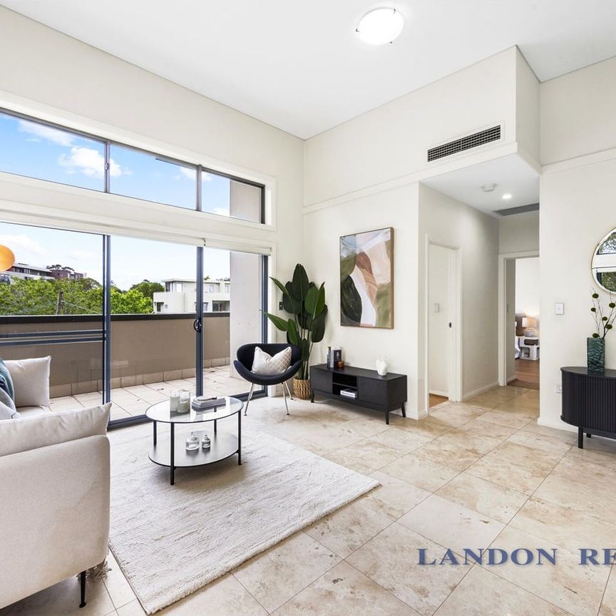 Spacious and convenient Penthouse - Photo 1