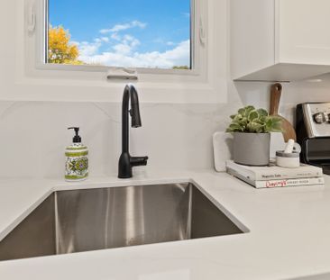 For Lease - 1332 Majestic Drive Unit# 2, Burlington, Ontario - Photo 6