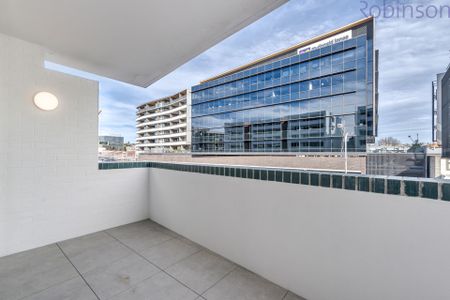 Luxurious, air-conditioned apartment in building with pool, gym and rooftop BBQ terrace; LUME Apartments - Photo 2