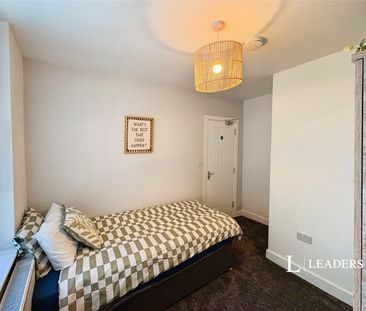 1 bedroom property to rent Hurst Street, Widnes, Cheshire, WA8 - Photo 2