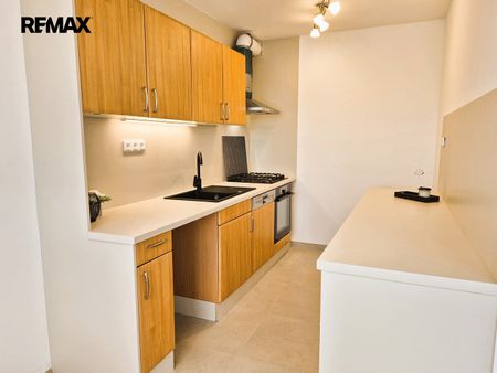 Pronájem bytu 3+1 80 m² - Photo 3