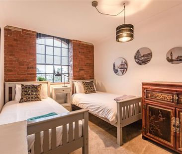 Bourneside Road, Addlestone, Surrey, KT15 - Photo 6