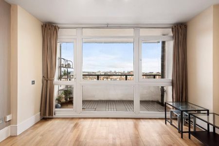 2 bedroom flat to rent - Photo 2