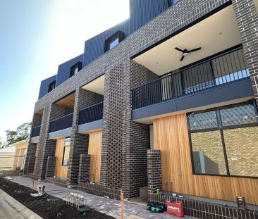 Near New Design Home in Sought-after Eastern Location - Photo 3
