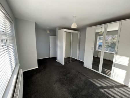 2 bedroom maisonette to rent - Photo 4