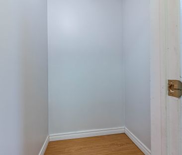 For Lease - 665 Dinsmore Court, Mississauga, Ontario - Photo 4