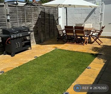 1 bedroom in a house share to rent - Photo 3