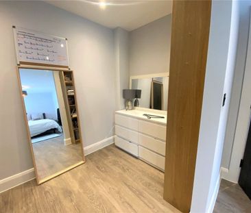 Alum Grange, 1 Burnaby Road, Bournemouth, Dorset, BH4 - Photo 3