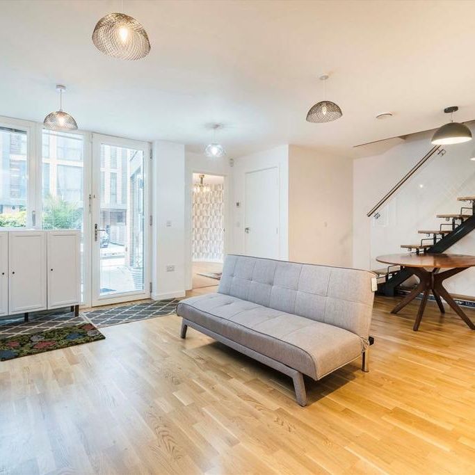 3 bedroom maisonette to rent - Photo 1