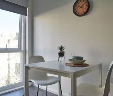 Superior Studio - Courtyard View - Photo 3