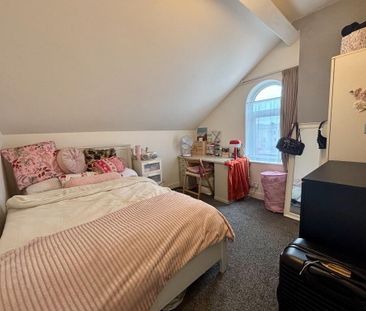 12 The Mount, Ferryhill, Belfast, BT5 4NA - Photo 2