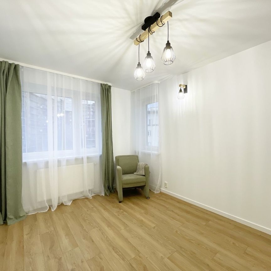 2 pokoje z widną kuchnią | garaż - Photo 1