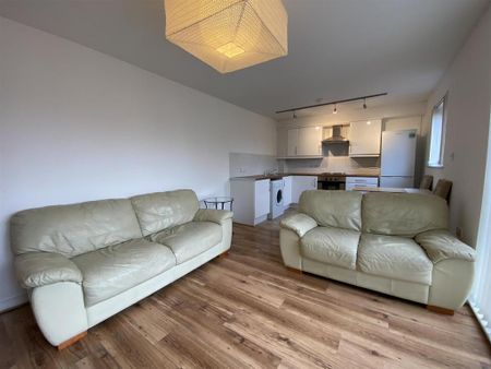 1 bedroom apartment to rent - Photo 2