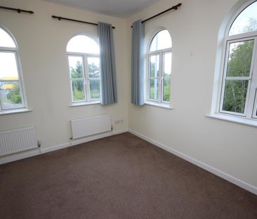 2 bed Flat for let - Photo 3