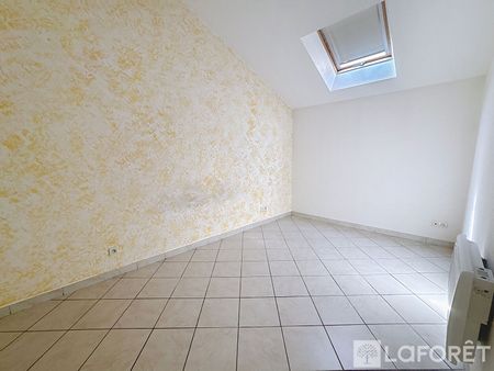 Appartement T3 près de LONGECHENAL à louer - Photo 3