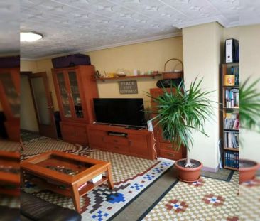 Room in a shared 3-bedroom apartment for rent in Arrancapins. - Photo 3
