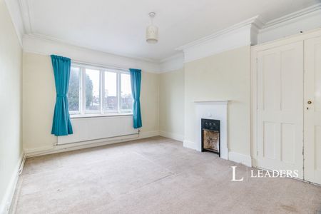 1 bedroom maisonette to rent Limes Road, Weybridge, KT13 - Photo 2